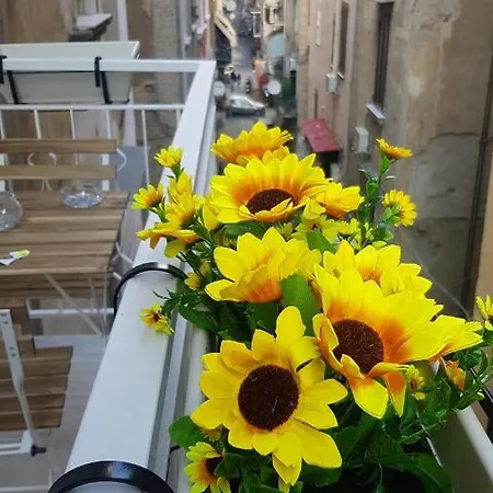 Apartment Giardinetto A Toledo Naples