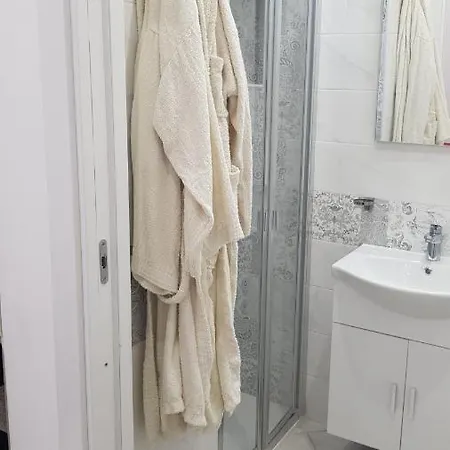 Giardinetto A Toledo * Neapol